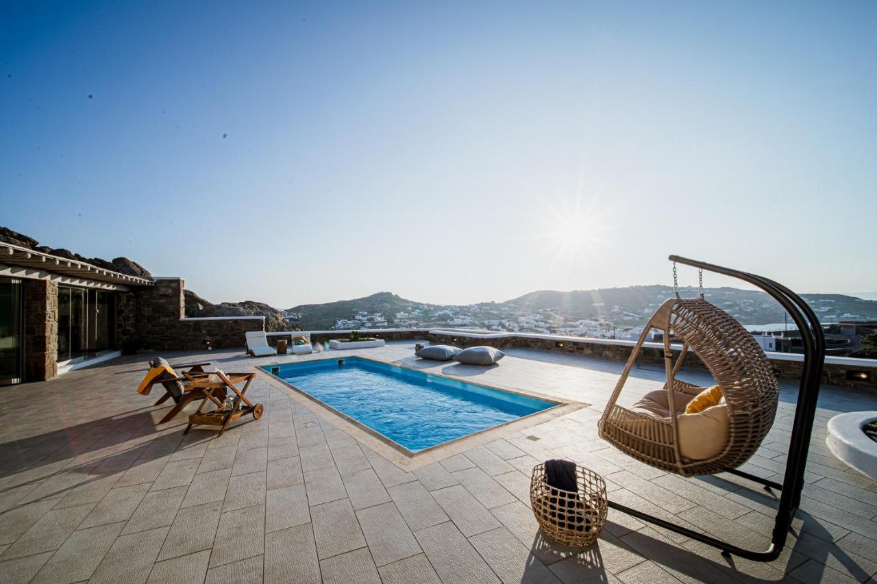 Lydia 4 Bed With Pool In Psarrou Ag Lazaros Villa *