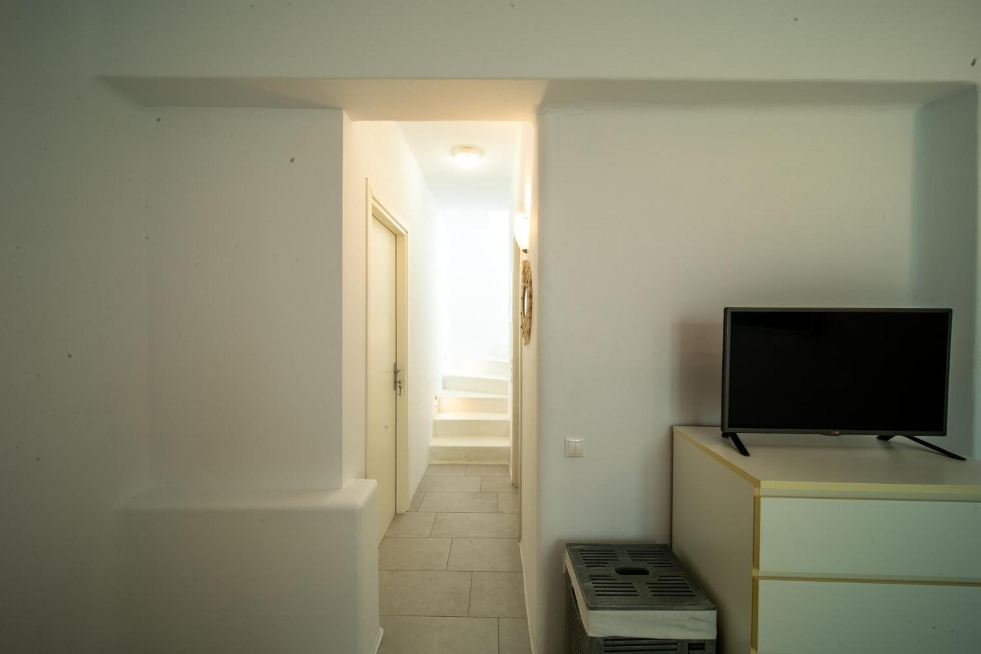 Villa Lydia 4 Bed With Pool In Psarrou Ag Lazaros Mykonos Town
